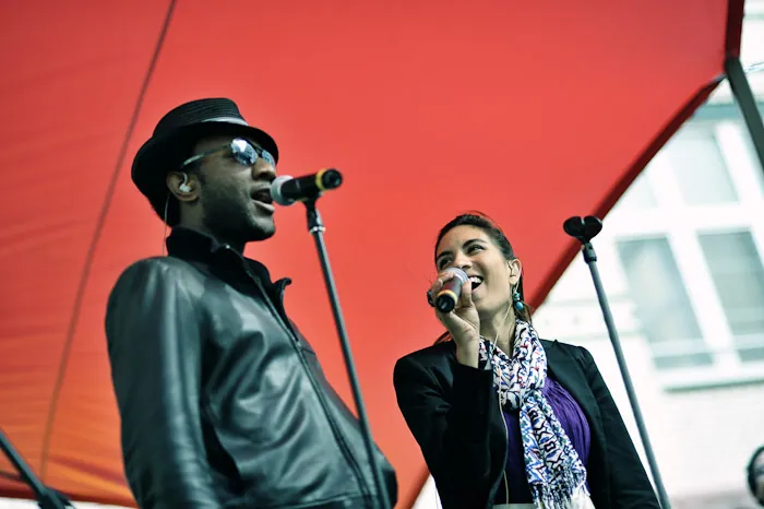 Aloe Blacc and Maya Jupiter live