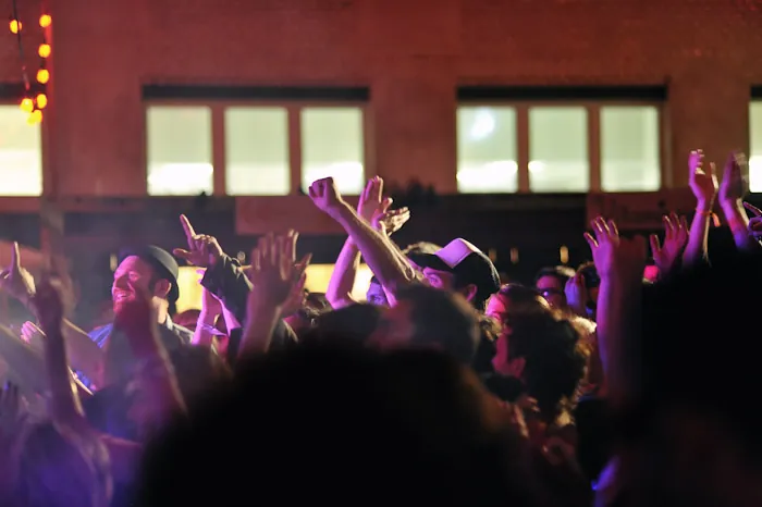 Aloe Blacc and Maya Jupiter live