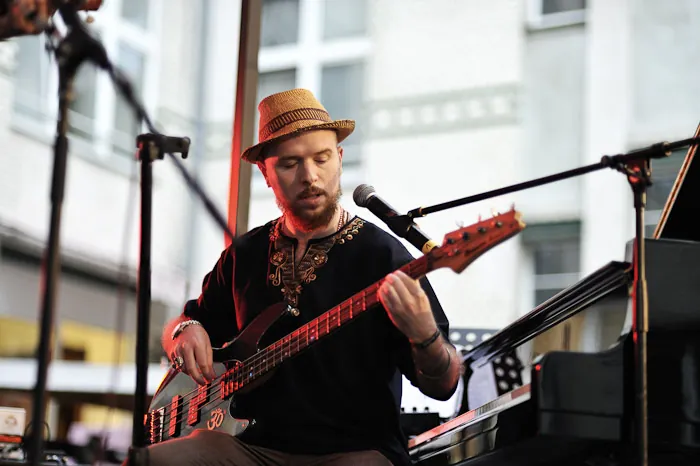 Scott Matthew live